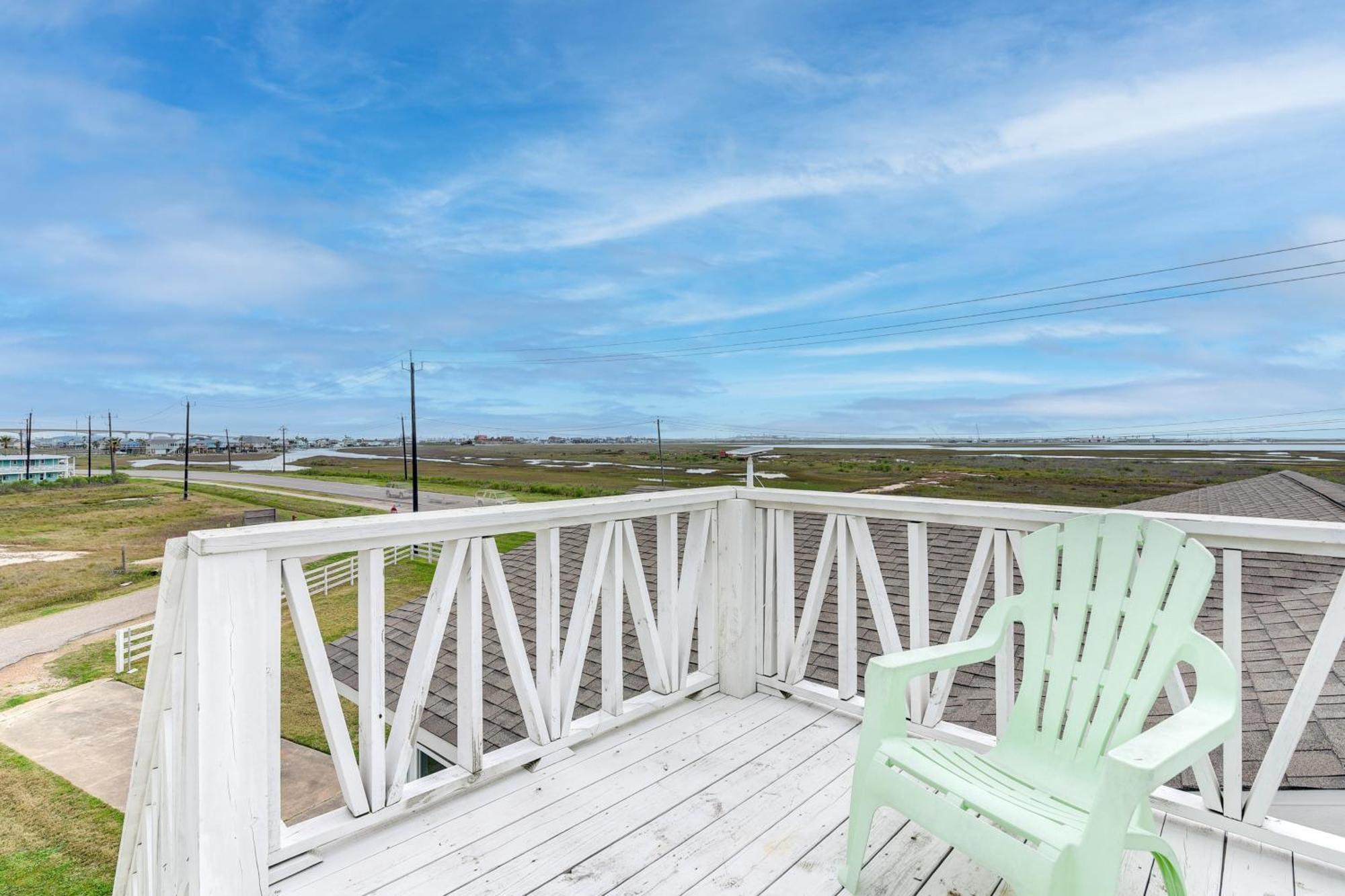 Modern Freeport Home Short Walk To Surfside Beach Exteriér fotografie