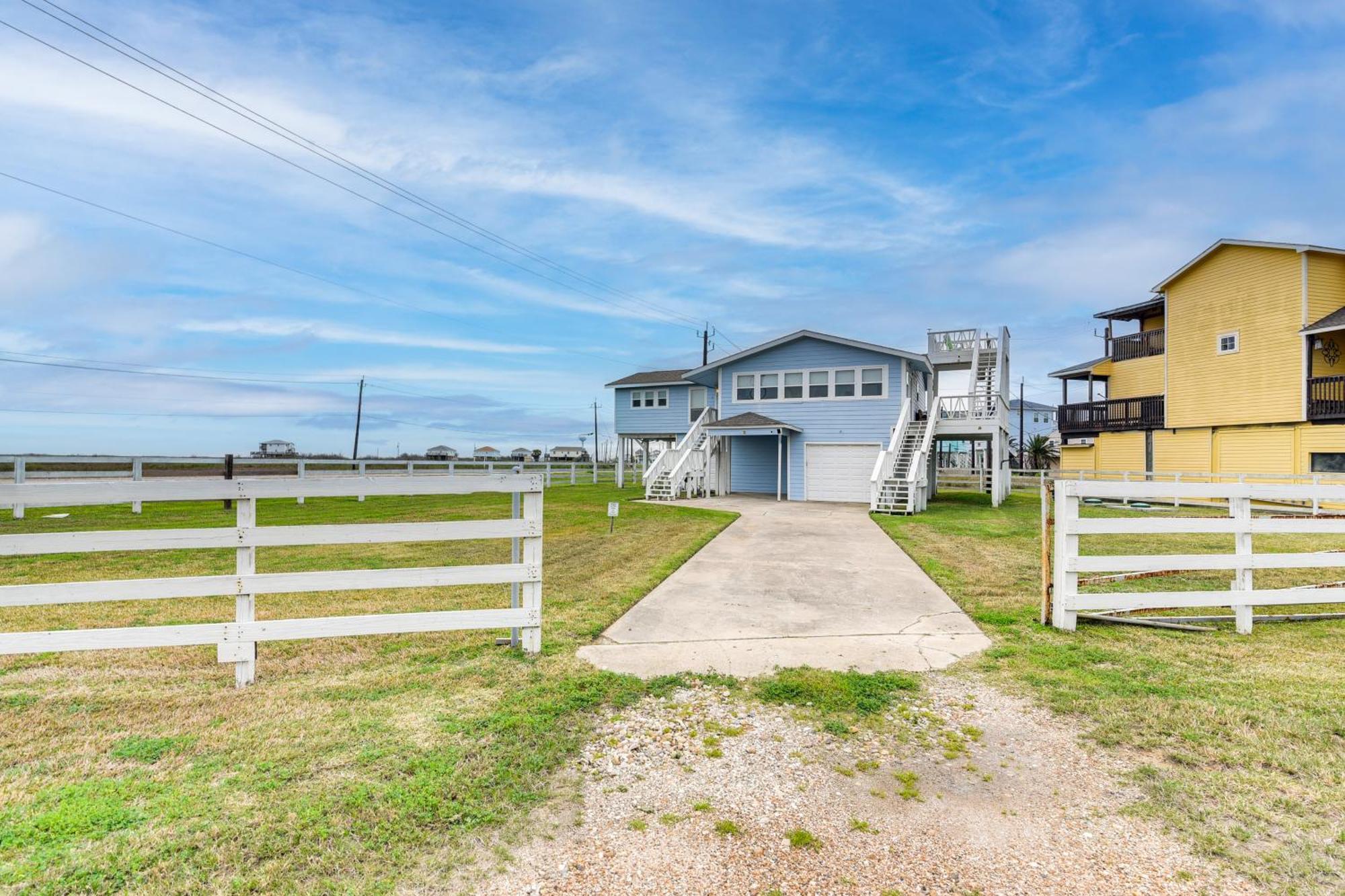 Modern Freeport Home Short Walk To Surfside Beach Exteriér fotografie